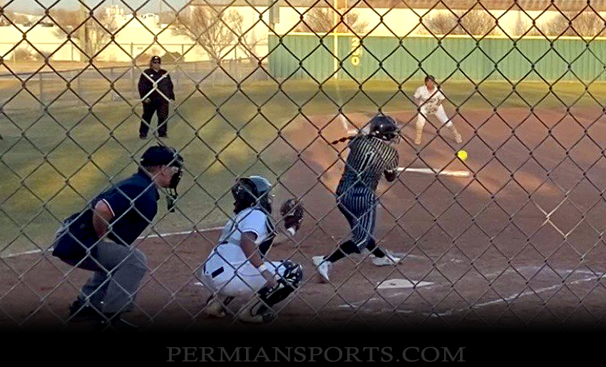 Mojo Softball Wins Big In Season Opener